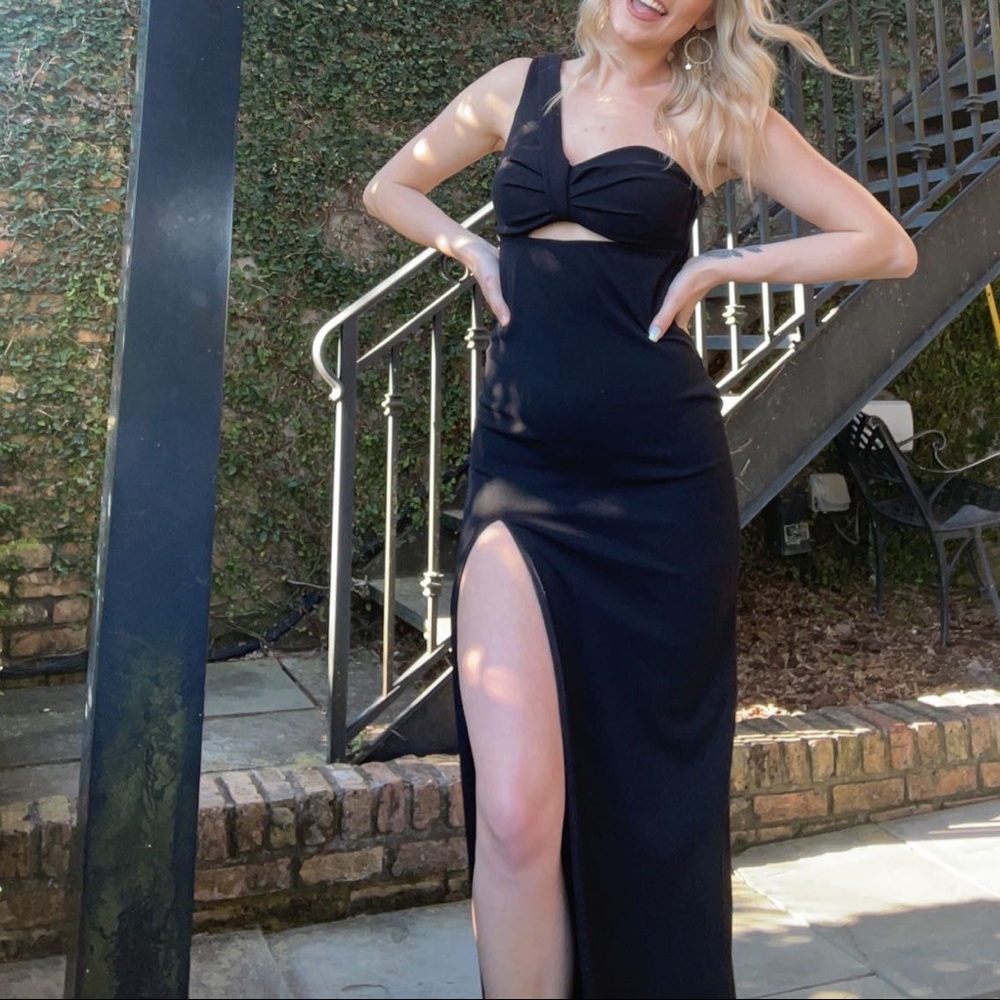 Dillards long one shoulder black formal maxi with slit
